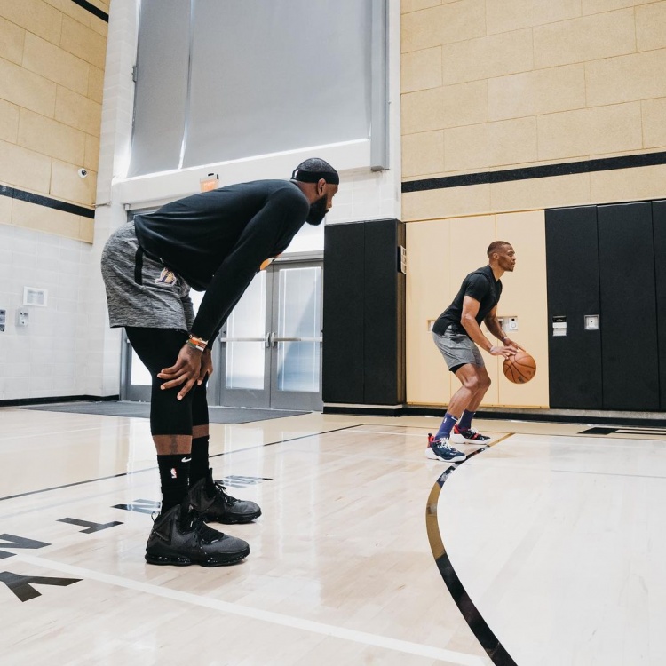 英超：阿森纳主场3-1大胜莱斯特城（英超：阿森纳主场3比1力克莱斯特城）