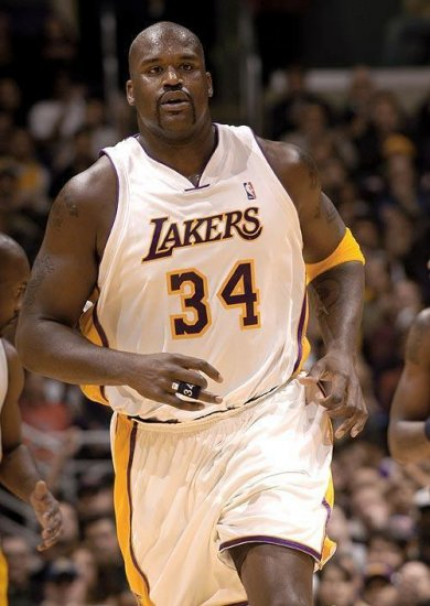 内马尔火线复出传射建功，带领桑托斯3-0赢下保级关键战（内马尔急速归队传射闪耀，率桑托斯3-0拿下保级生死战）