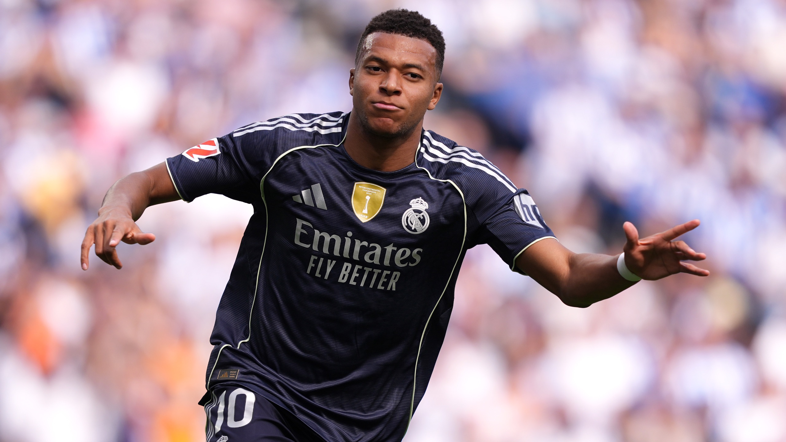 都体：弗拉霍维奇可能缺席尤文20场比赛，包括多场关键战役（都灵体育报：弗拉霍维奇或缺席尤文20场，多场关键之战成疑）