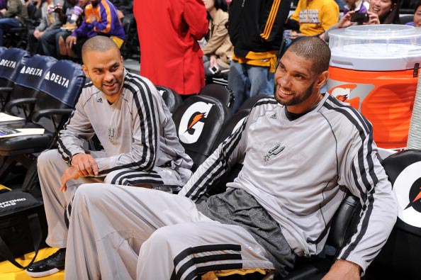 利物浦萨拉赫任意球破门锁定胜局（萨拉赫任意球建功，助利物浦锁定胜局）