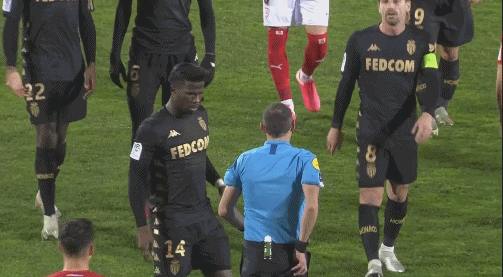 哀悼，前德国U19队球员赫特内尔乘坐缆车意外坠落离世（沉痛悼念：前德国U19球员赫特内尔因缆车事故不幸离世）