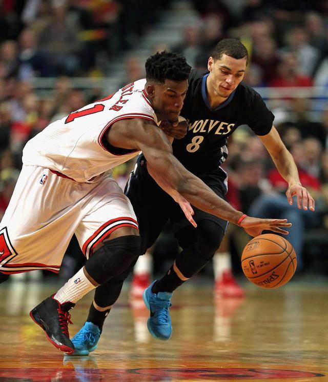 中所展现的 中所展现的